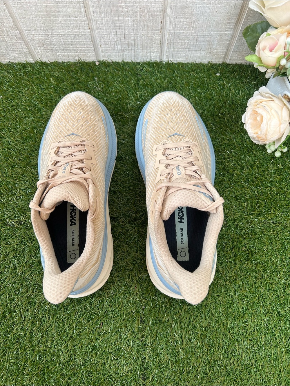 HOKA Clifton 9 women | EVERYDAY RUNNING
size 8 gently used Color: Oak / Alabaste - Picture 14 of 16